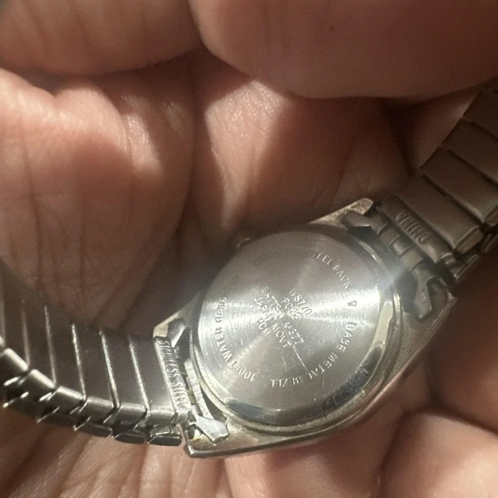 Working Vintage Watch Blue‎ Dial 25mm w/ Two Toned Stainless Steel Stretch Band